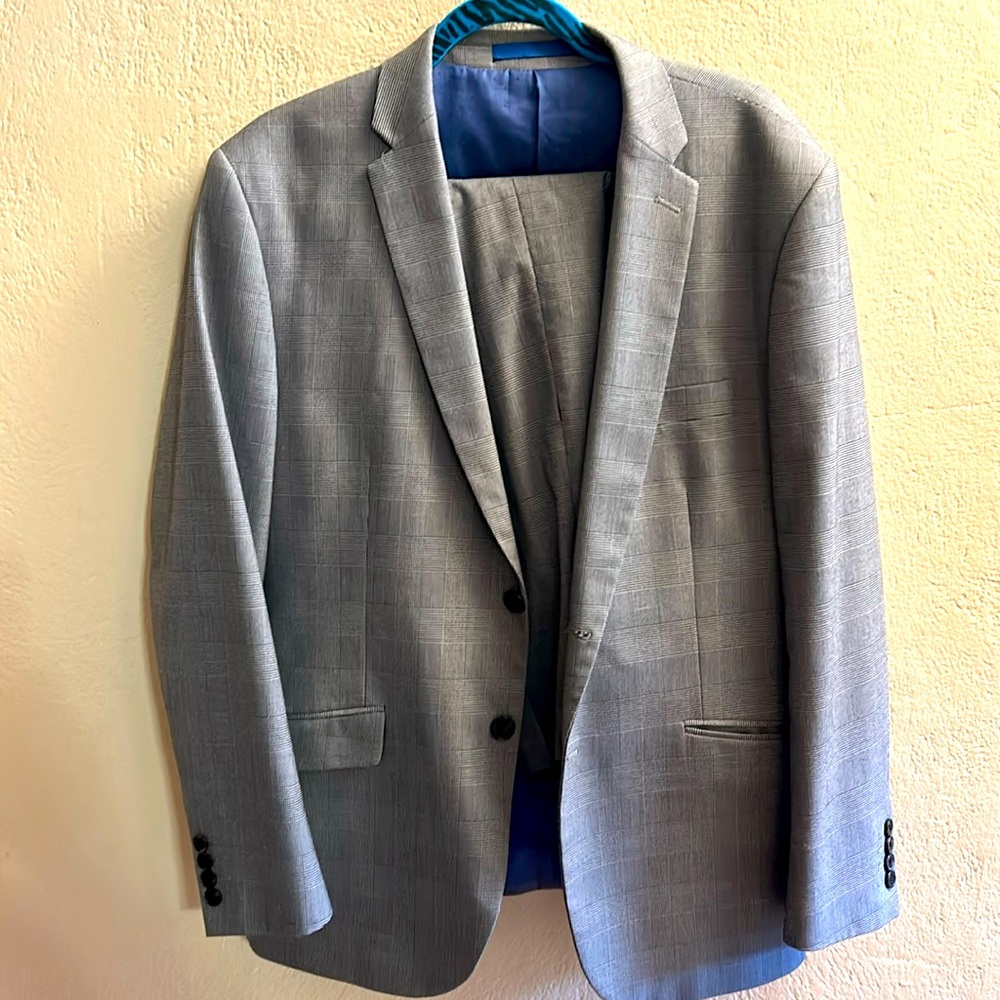 Gray With black stripes full suit